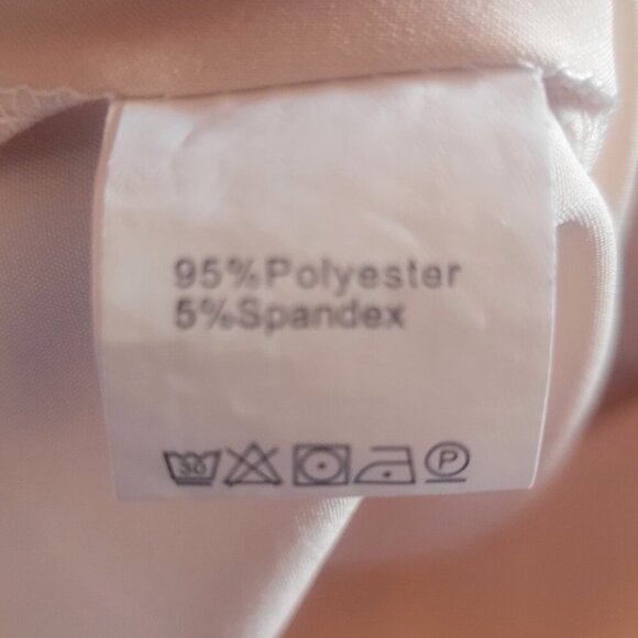 Ruffled Shoulder Sleeveless Blush Colored V-neck Blouse - Size M - Picture 8 of 10